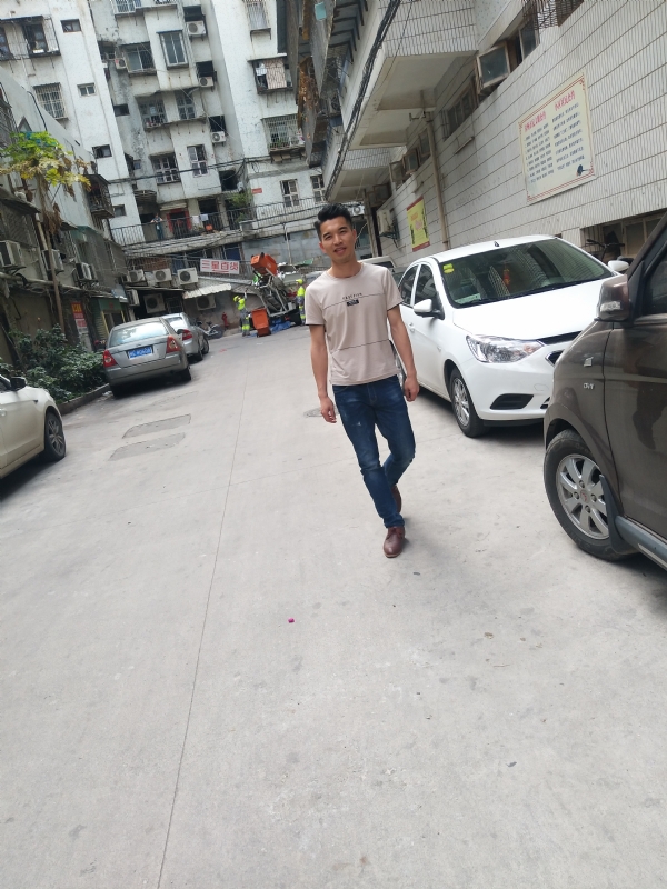 突然的自我的第三张照片--南靖婚介网