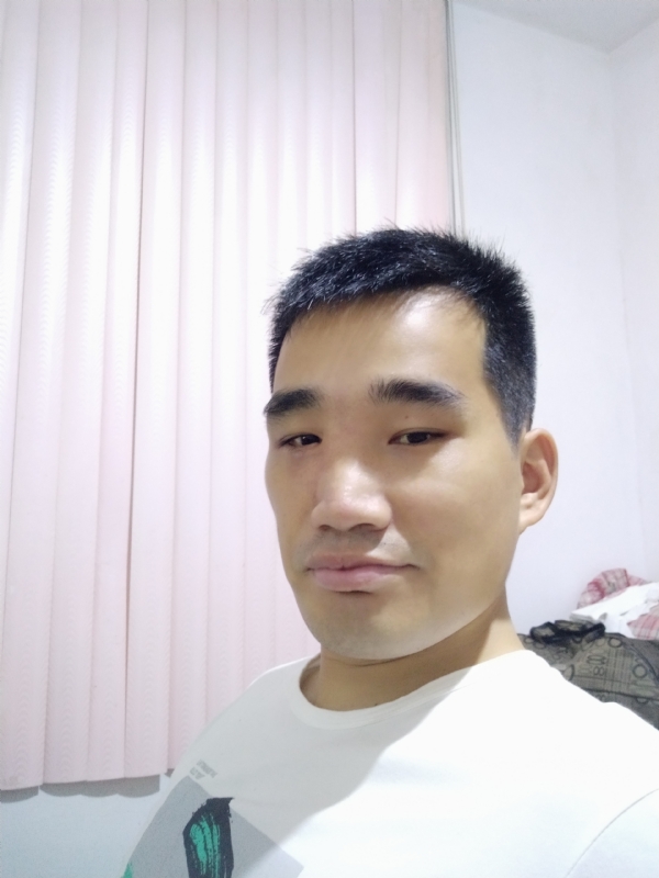 大男孩的第一张照片--南靖婚介网