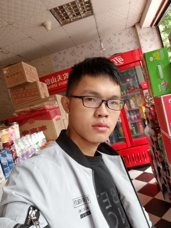 柒年的第一张照片--南靖婚介网
