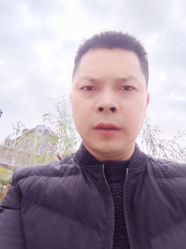 随缘的第一张照片--南靖婚介网