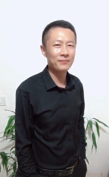 地huhi的第一张照片--南靖婚介网