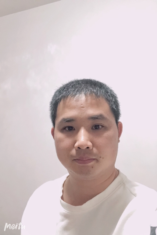 小梁的第一张照片--南靖婚介网