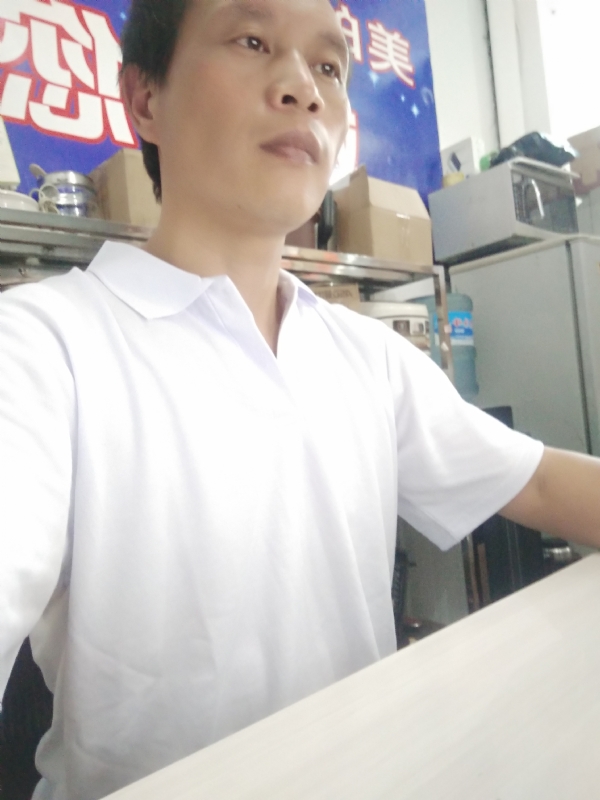 深蓝色的海的第一张照片--南靖婚介网