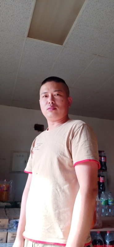 有心人的第三张照片--南靖婚介网