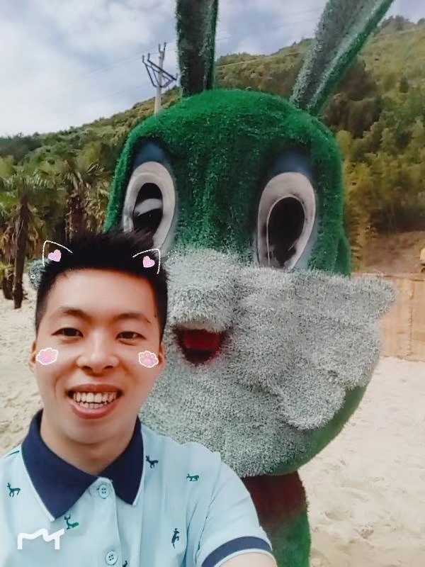 爱就要向前冲的第一张照片--南靖婚介网