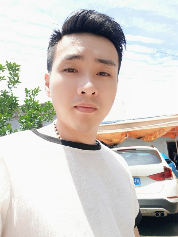 人间烟火的第一张照片--南靖婚介网