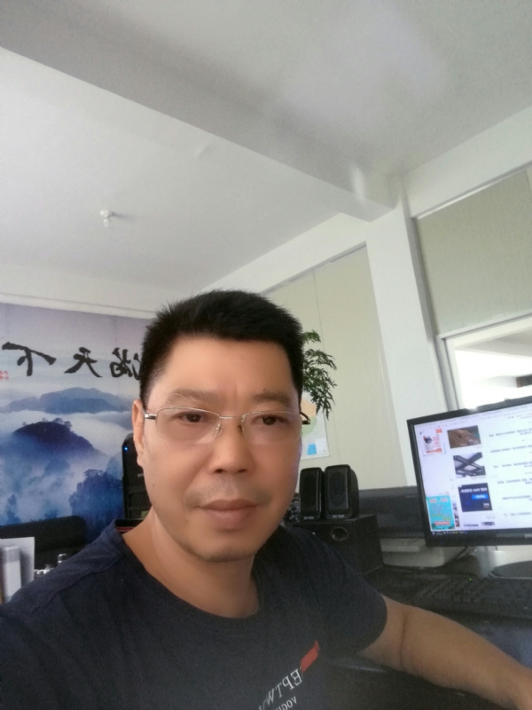 心平气和的第一张照片--南靖婚介网