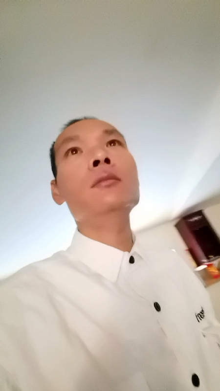 只影向谁去的第五张照片--南靖婚介网