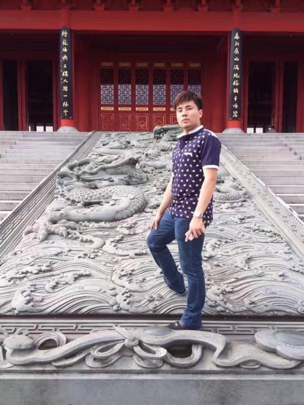 御龙氏的第一张照片--南靖婚介网