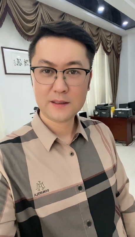 勤勉的第一张照片--南靖婚介网