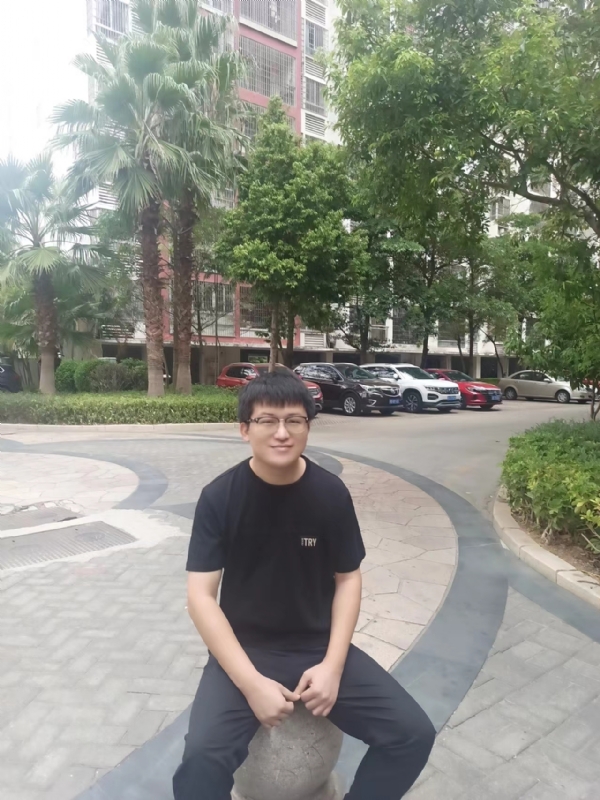等闲的第三张照片--南靖婚介网
