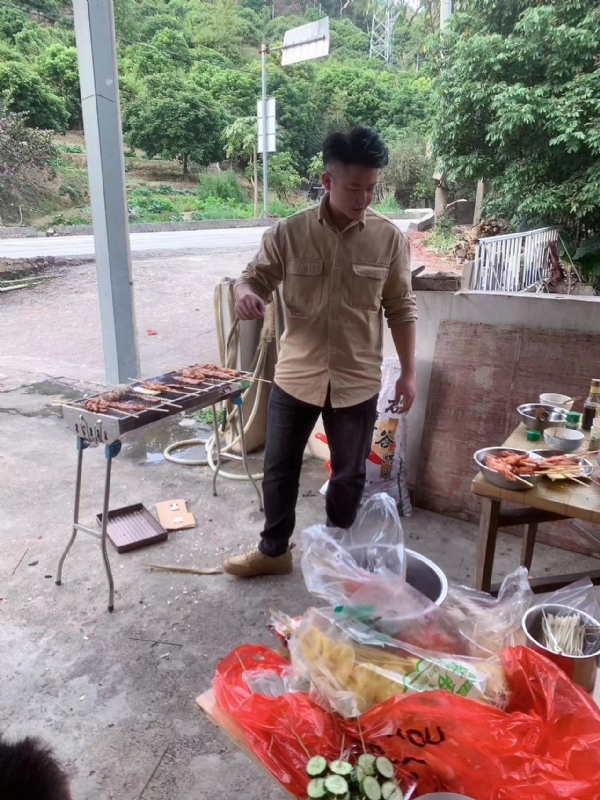 你黑我哟的第一张照片--南靖婚介网