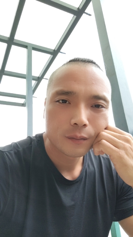 伯爵的第三张照片--南靖婚介网