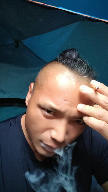 伯爵的第四张照片--南靖婚介网