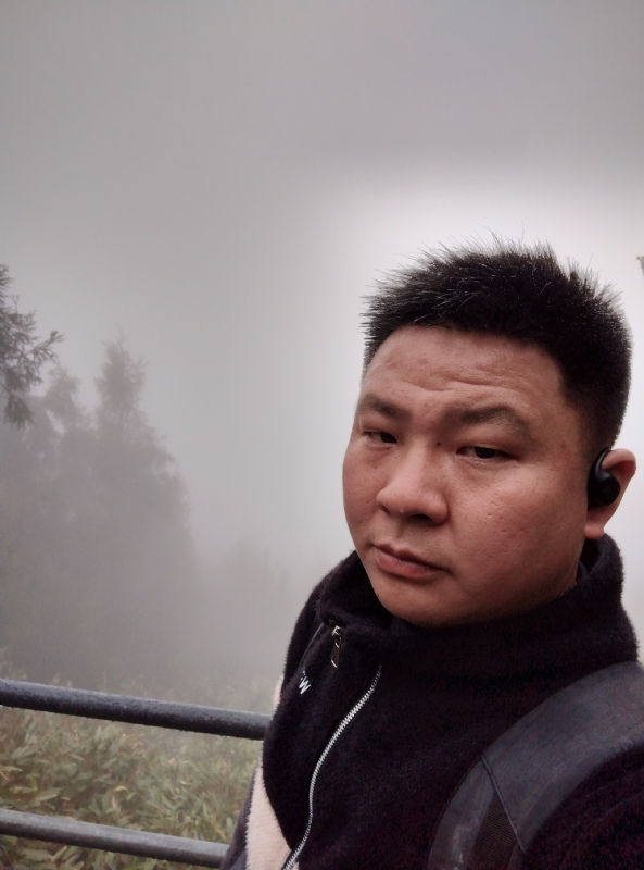 何何何的第一张照片--南靖婚介网