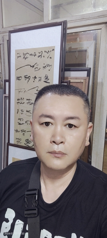 永恒的瞬间的第一张照片--南靖婚介网
